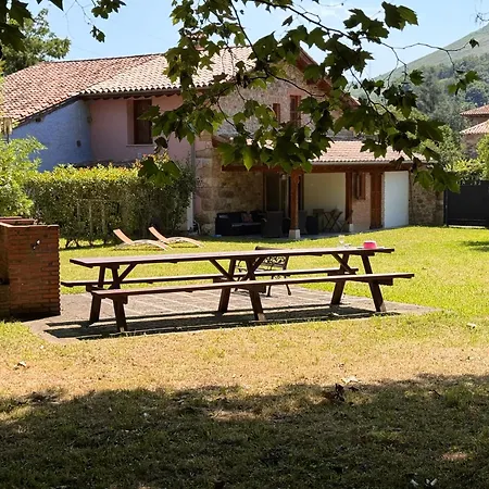 Holiday home La Casa Del Rio En Plena Naturaleza *
